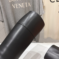 高版本出厂 Hermes 爱马仕F057 H家2026ss秋冬新款高跟过膝长靴 顶级品质~ 鞋型很好看,经典简约的 高版本出厂 Hermes 爱马仕F057 H家2026ss秋冬新款高跟过膝长靴 顶级品质~ 鞋型很好看,经典简约的