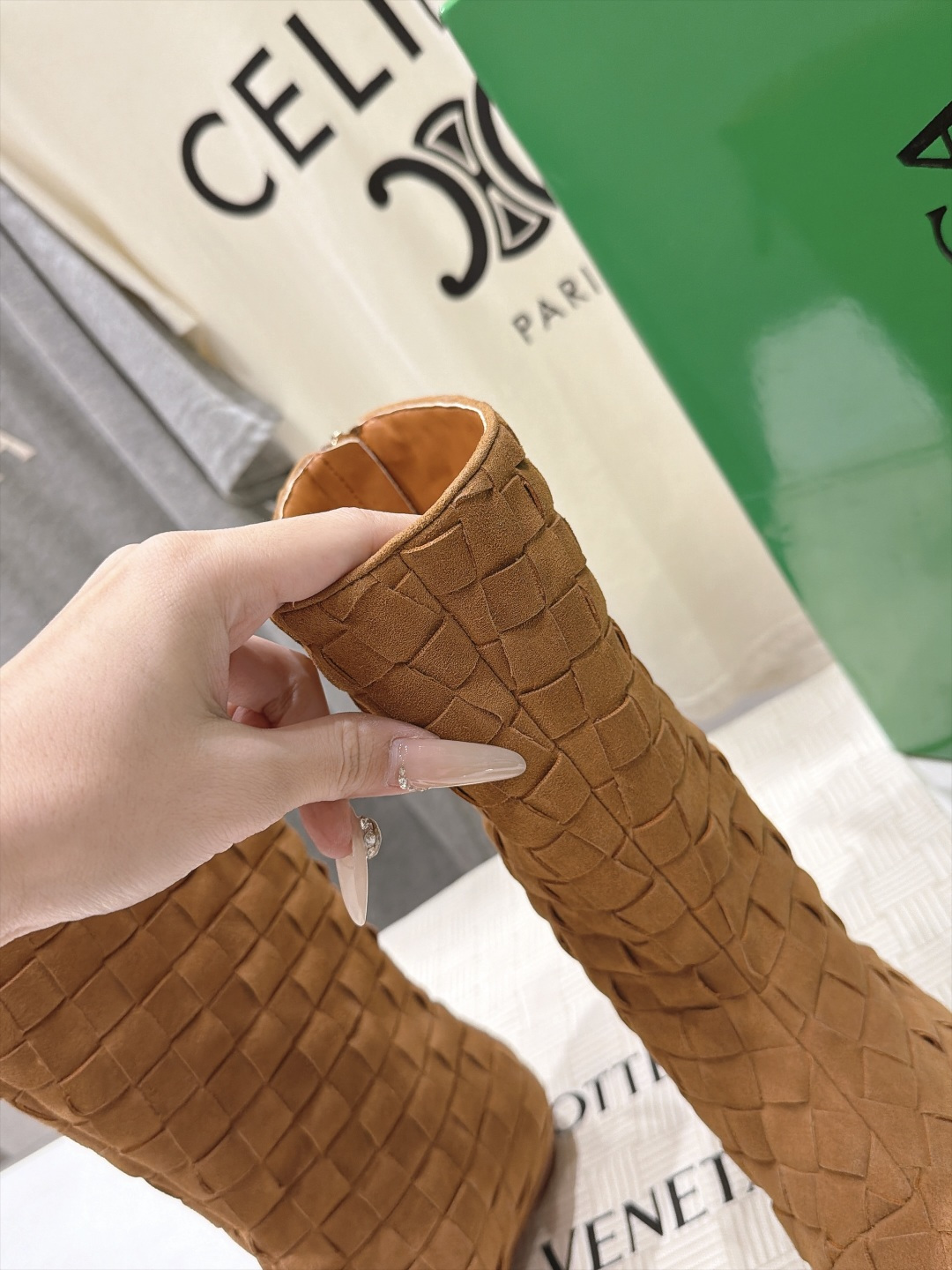 高版本出厂  Bottega Veneta/BV F065 2026ss秋冬新款手工编织 BV Atomic 平底圆跟短