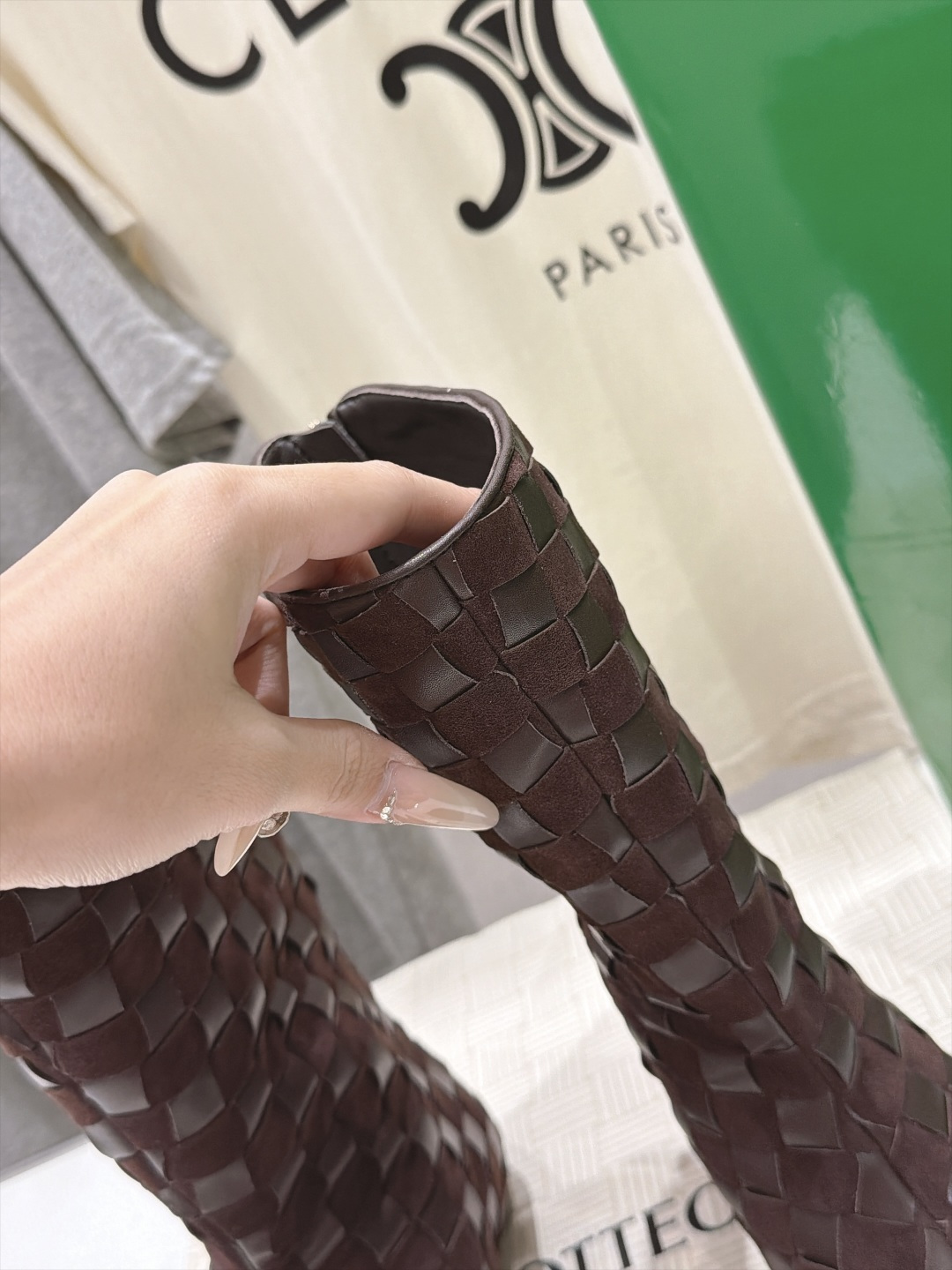 高版本出厂  Bottega Veneta/BV F065 2026ss秋冬新款手工编织 BV Atomic 平底圆跟短