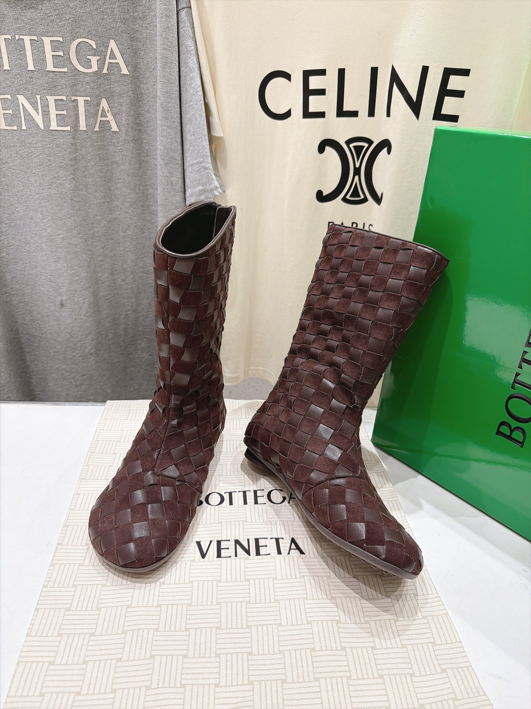 高版本出厂  Bottega Veneta/BV F065 2026ss秋冬新款手工编织 BV Atomic 平底圆跟短