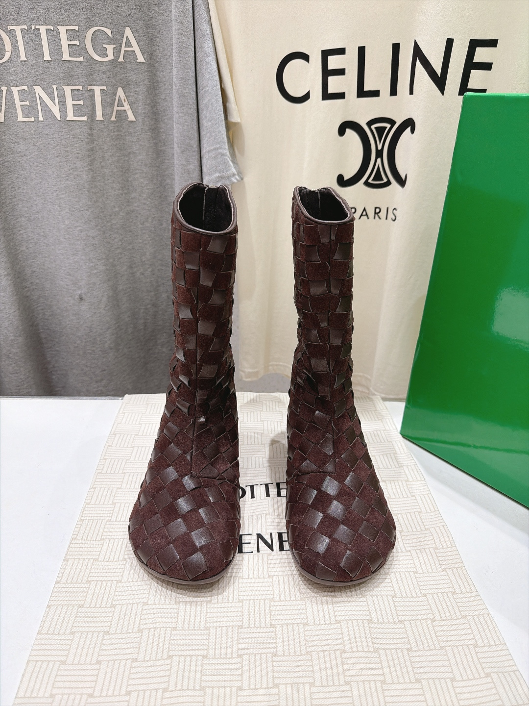 高版本出厂  Bottega Veneta/BV F065 2026ss秋冬新款手工编织 BV Atomic 平底圆跟短