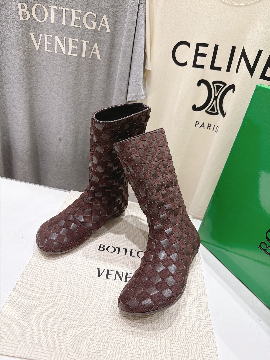 高版本出厂  Bottega Veneta/BV F065 2026ss秋冬新款手工编织 BV Atomic 平底圆跟短