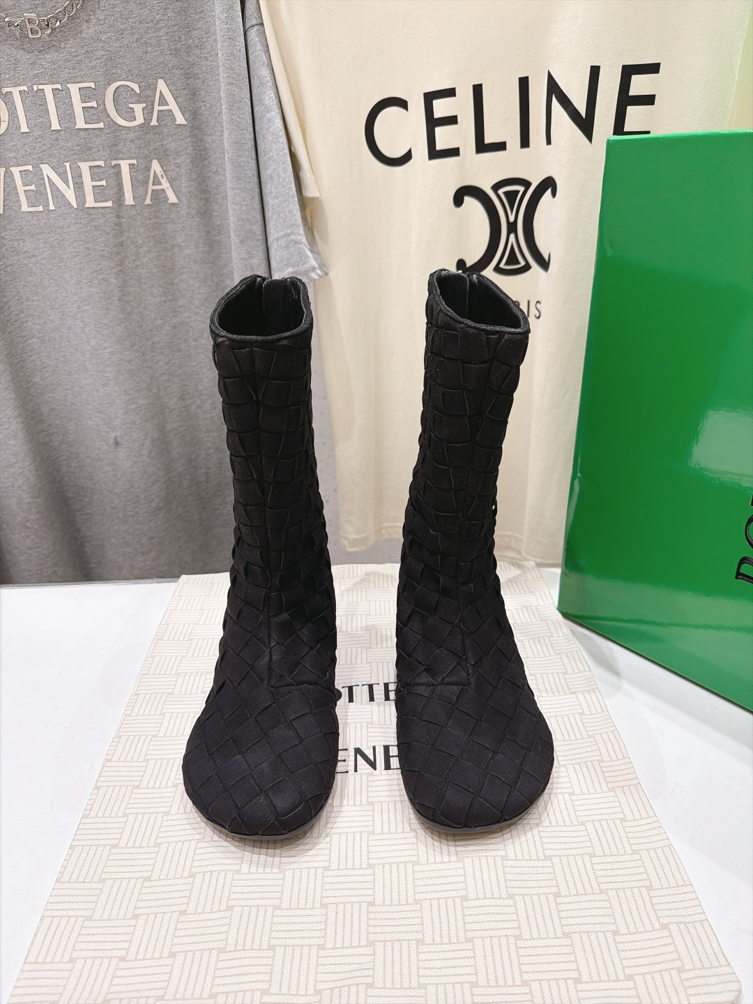 高版本出厂  Bottega Veneta/BV F065 2026ss秋冬新款手工编织 BV Atomic 平底圆跟短