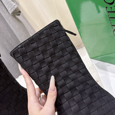 高版本出厂 Bottega Veneta/BV F065 2026ss秋冬新款手工编织 BV Atomic 平底圆跟短 高版本出厂 Bottega Veneta/BV F065 2026ss秋冬新款手工编织 BV Atomic 平底圆跟短