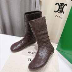 高版本出厂 Bottega Veneta/BV F065 2026ss秋冬新款手工编织 BV Atomic 平底圆跟短 高版本出厂 Bottega Veneta/BV F065 2026ss秋冬新款手工编织 BV Atomic 平底圆跟短