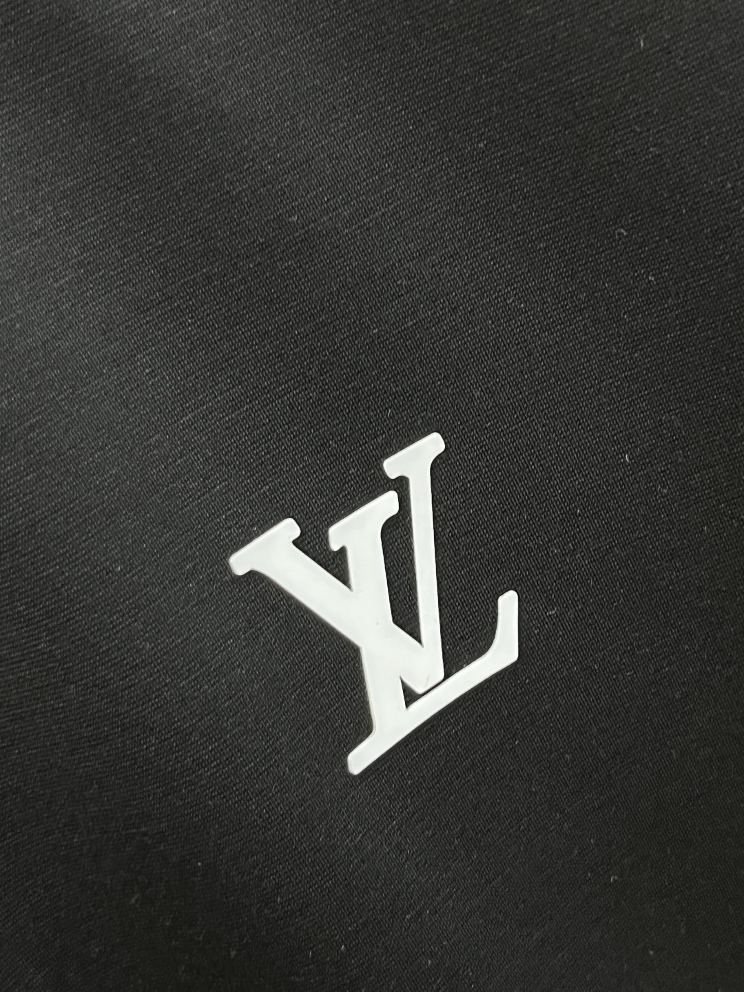 lv 2026春夏新款休闲套装，最新款全网独家首上！！~既经典有时尚百搭，谁不爱啊，将经典再次展现，非常