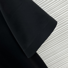 Loro Piana 高端商务 白领 单位人士必入单品! 无痕压胶冰丝休闲商务短袖衬衫,科技面料,冰丝无 Loro Piana 高端商务 白领 单位人士必入单品! 无痕压胶冰丝休闲商务短袖衬衫,科技面料,冰丝无