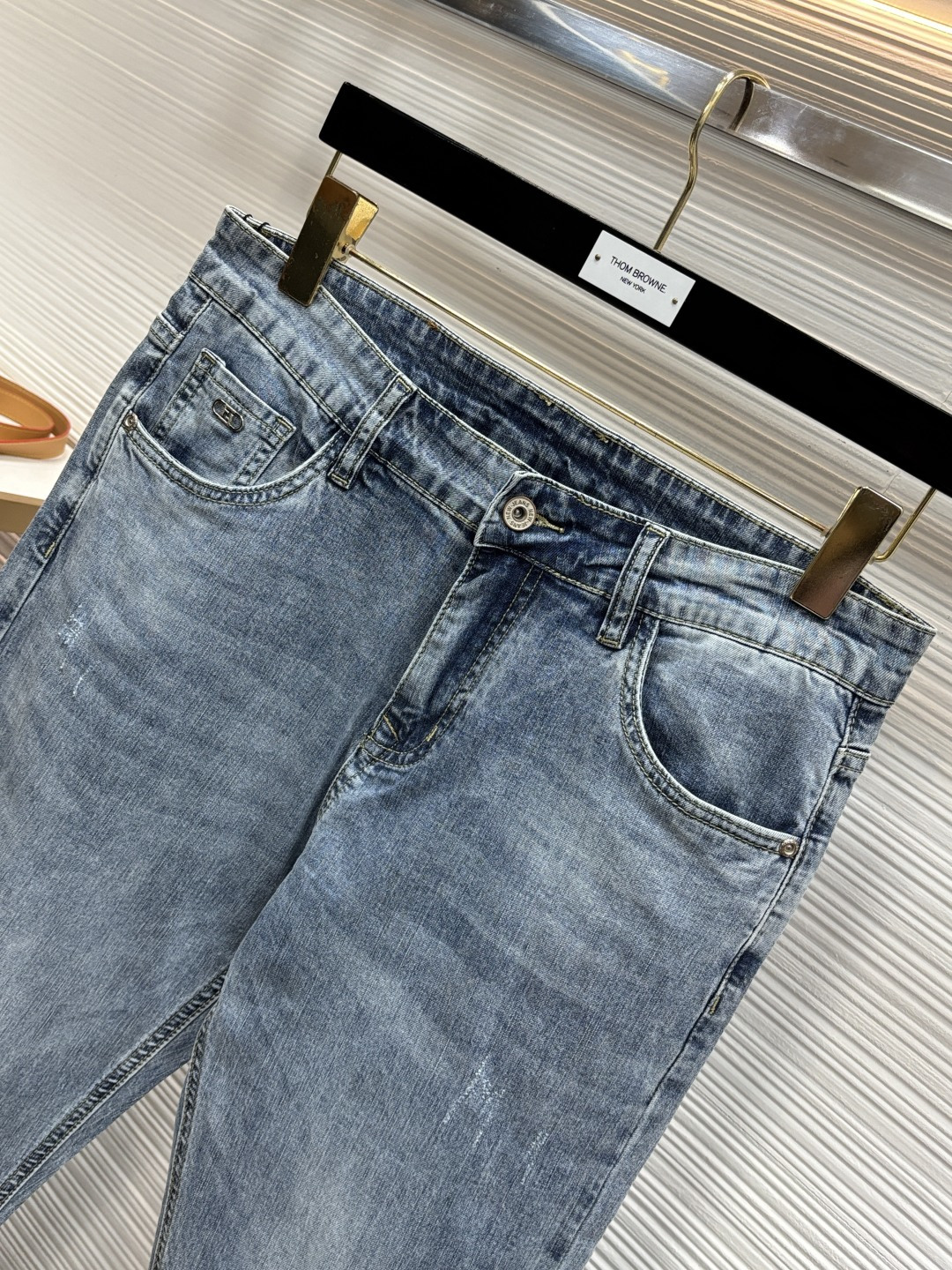 芬迪 2026年夏季最新品牛仔裤🔥出入专卖店无压力 专柜热销款 品味与价值共享  身穿着非常舒适 低调不