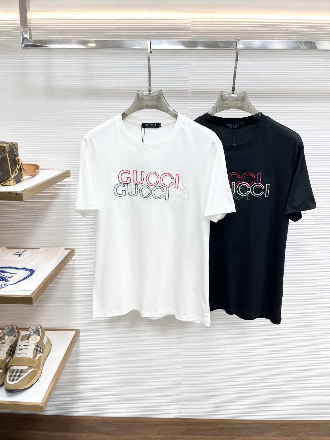 Gucci 古奇 2026ss 春夏新款首发专柜最新款短袖圆领T恤 高端订制 设计前卫时尚！品牌logo