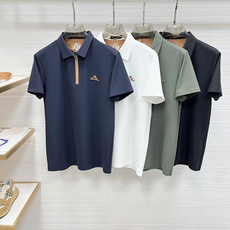 Loro Piana 春夏经典的Polo领设计,搭配简洁的单排扣,线条利落流畅,巧妙修饰颈部线条,彰显优 Loro Piana 春夏经典的Polo领设计,搭配简洁的单排扣,线条利落流畅,巧妙修饰颈部线条,彰显优