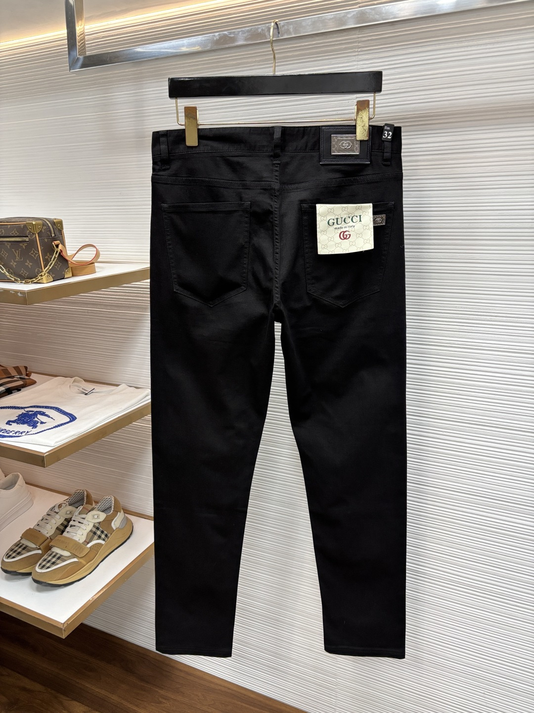 古奇 年春季最新品牛仔裤🔥出入专卖店无压力 专柜热销款 品味与价值共享  身穿着非常舒适 低调不失奢华 