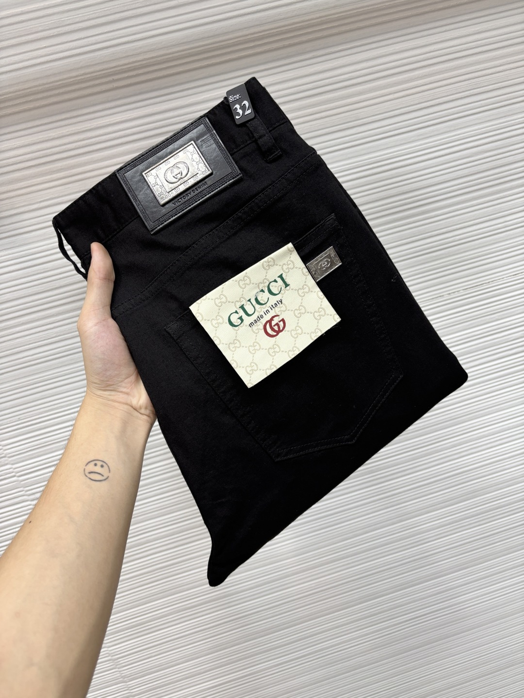 古奇 年春季最新品牛仔裤🔥出入专卖店无压力 专柜热销款 品味与价值共享  身穿着非常舒适 低调不失奢华 