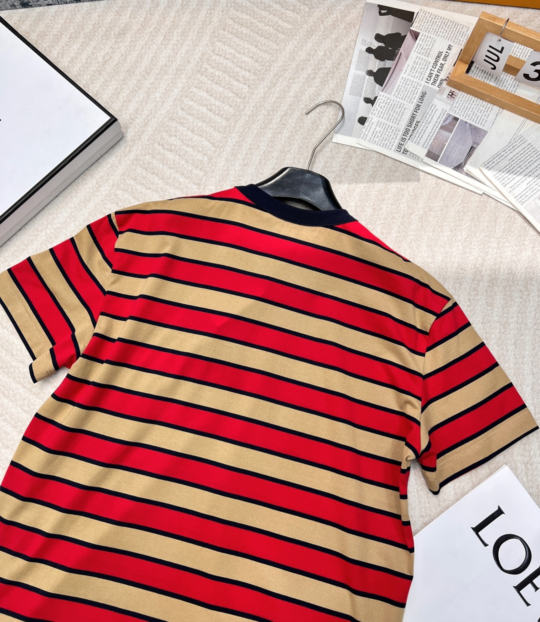 🆕Prada2025新款圆领条纹短袖定制YB原生全棉材质 透气舒适 质感十足 宽松短袖上衣裁剪 上身呈现