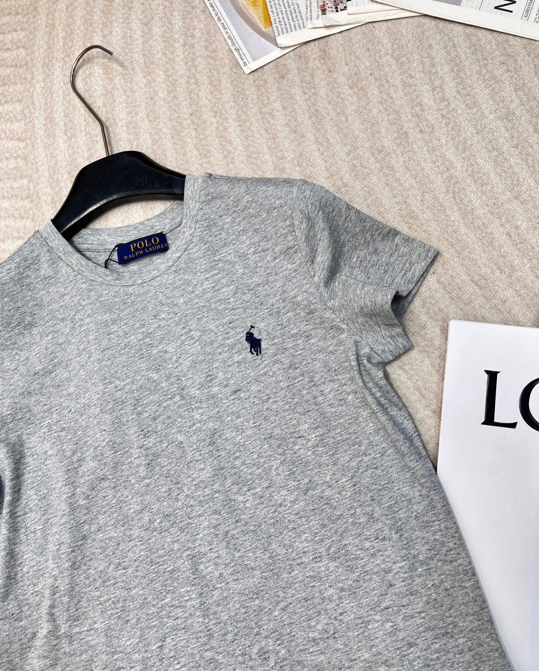 🆕 Ralph lauren 拉夫劳伦基础款T恤经典小马仔刺绣徽章是一款青年百搭纯色打底圆领短袖T恤😎此