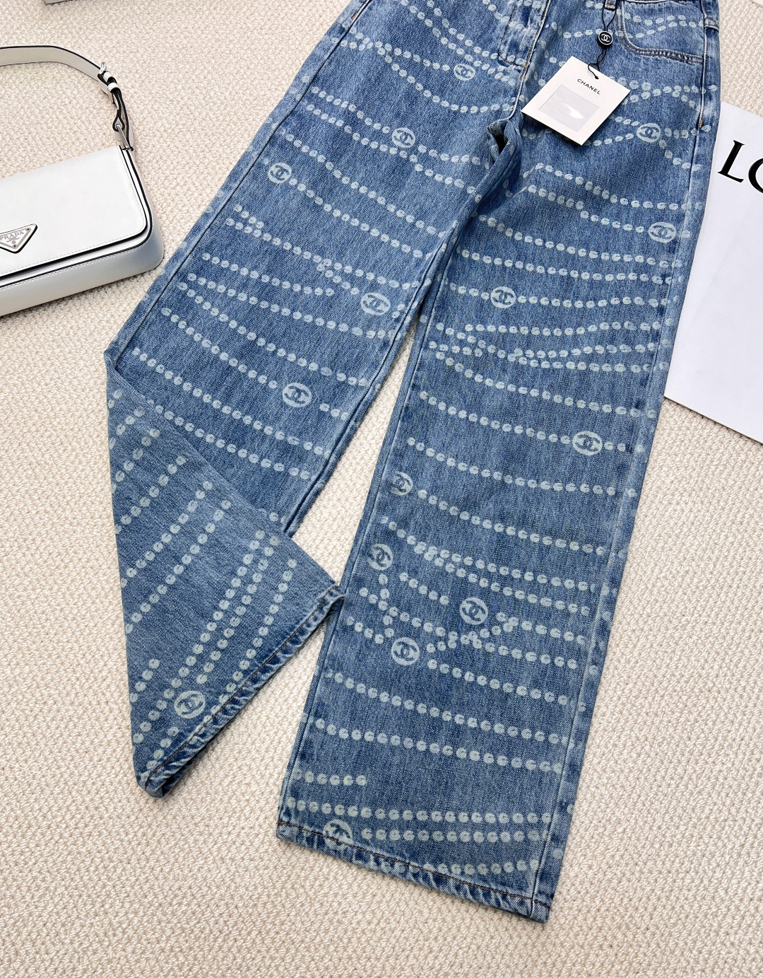 🆕𝐂𝐇𝐀𝐍𝐄L𝟐𝟎𝟐5SS春夏新款牛仔裤，小香风波点双C激光烧花工艺！原版开发定制面料！白富美必入单品。