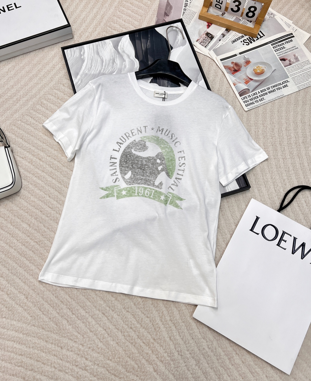 NO:307928,YSL's new letter T-shirt is so cool in the latest season!  The unique print on the chest is blended with the words 