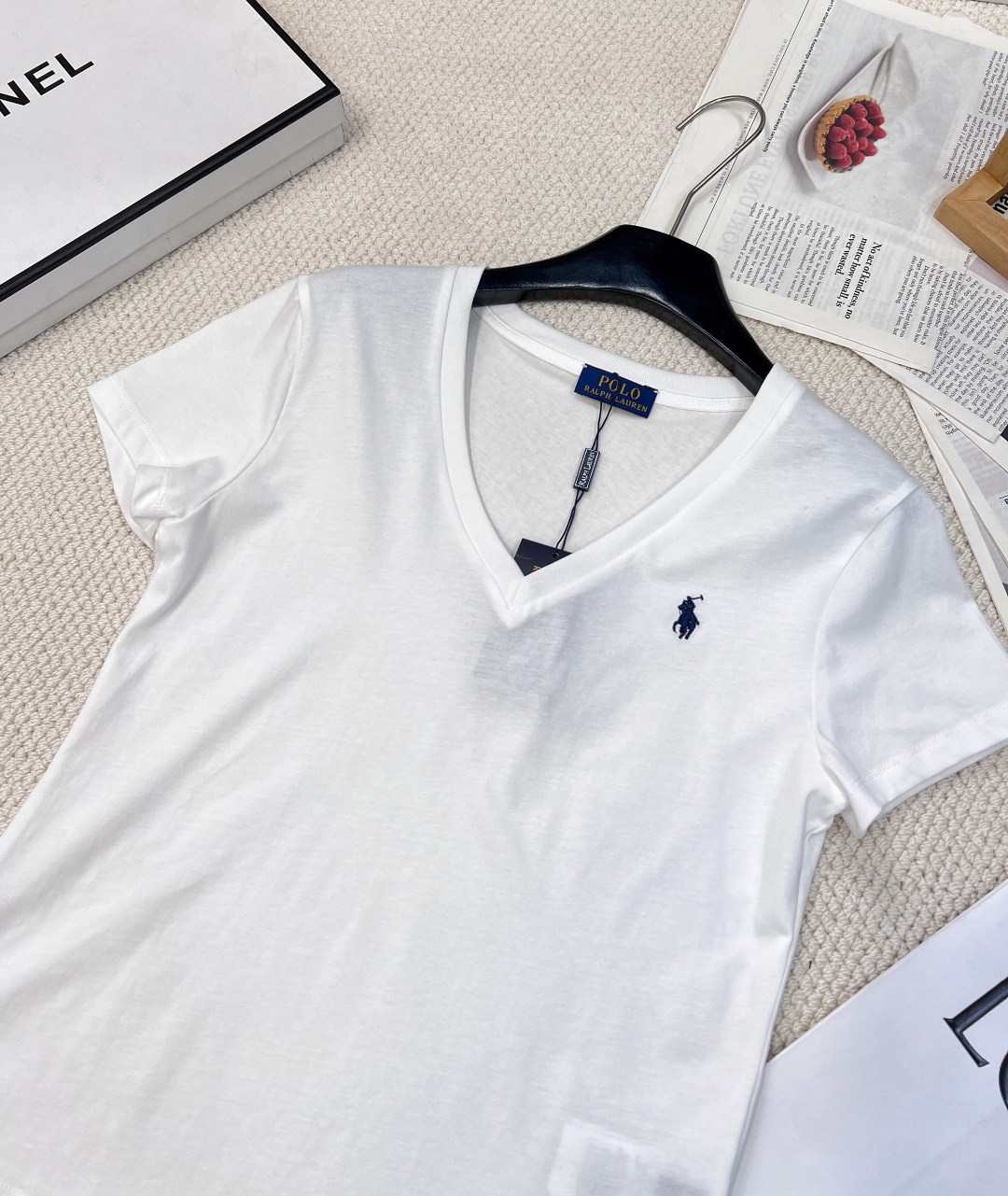 🆕𝗥𝗮𝗹𝗽𝗵 𝗟𝗮𝘂𝗿𝗲𝗻 拉夫劳伦V领经典款T这个基础V领短袖太百搭了吧！简单经典基础款 低调的高级感