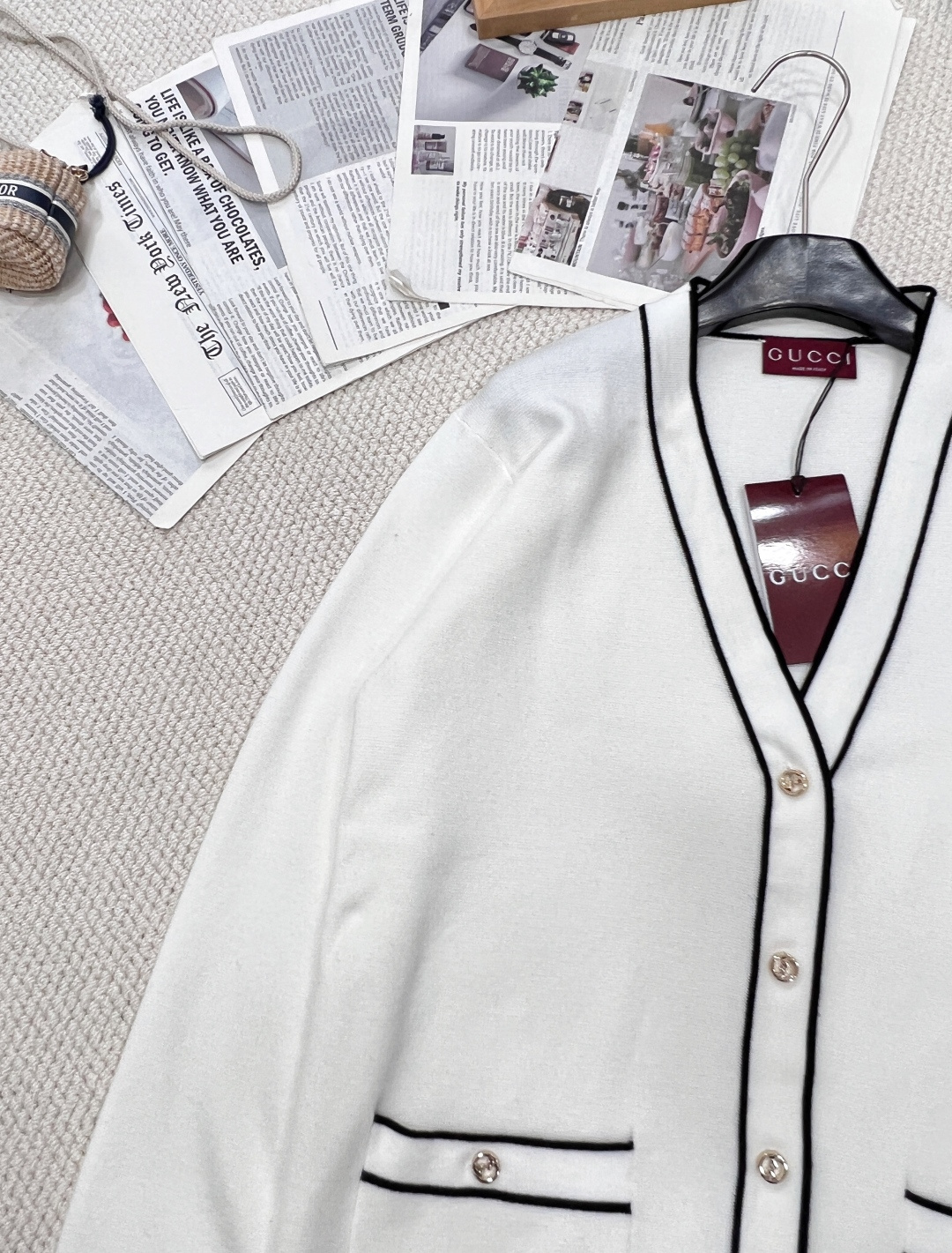 🆕Gucci新款V领针织开衫，定制YB羊毛纱线织造 质感高级 舒适柔软 V领针织开衫剪裁 密实针织御寒防