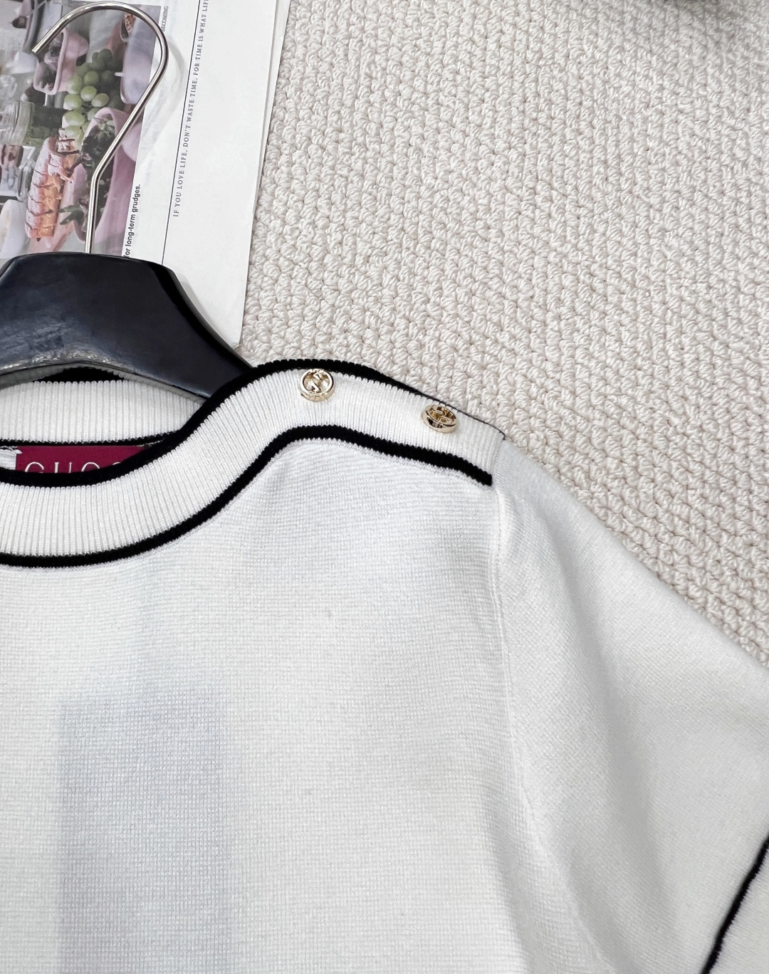 🆕Gucci新款一字领撞色针织短袖，定制YB全棉纱线织造 细腻肌理 柔软舒适 一字领针织短袖裁剪 微微敞