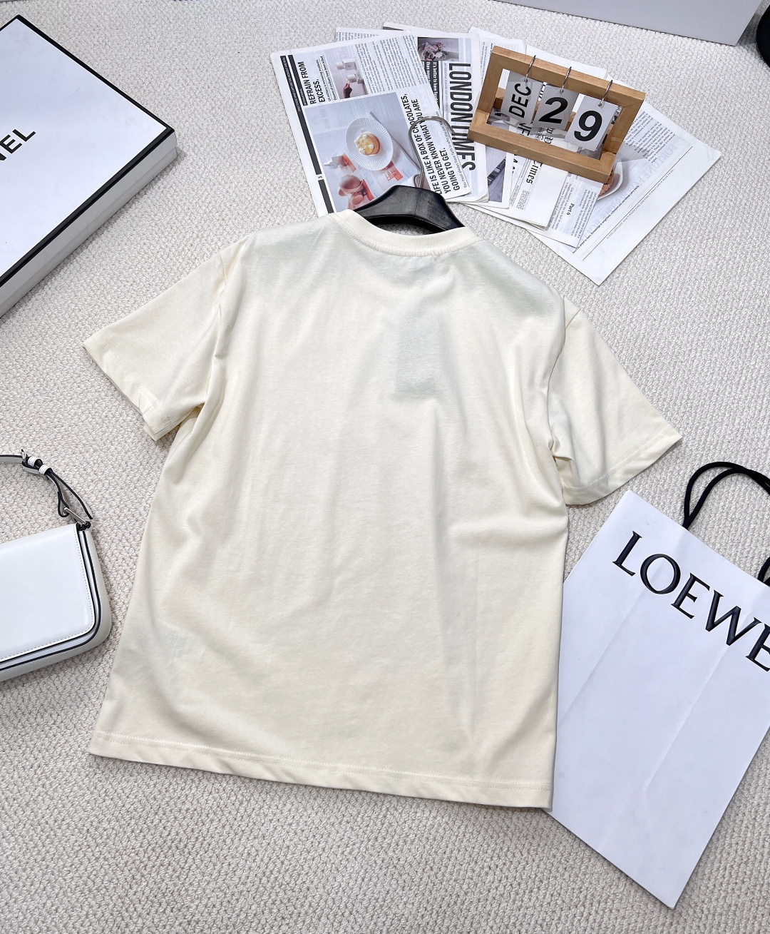 🆕 GUCCI 彼得兔系列卡通印花短袖T恤水彩印花可爱帅气又时髦的调调！设计感十足，干净又清爽 满满的青