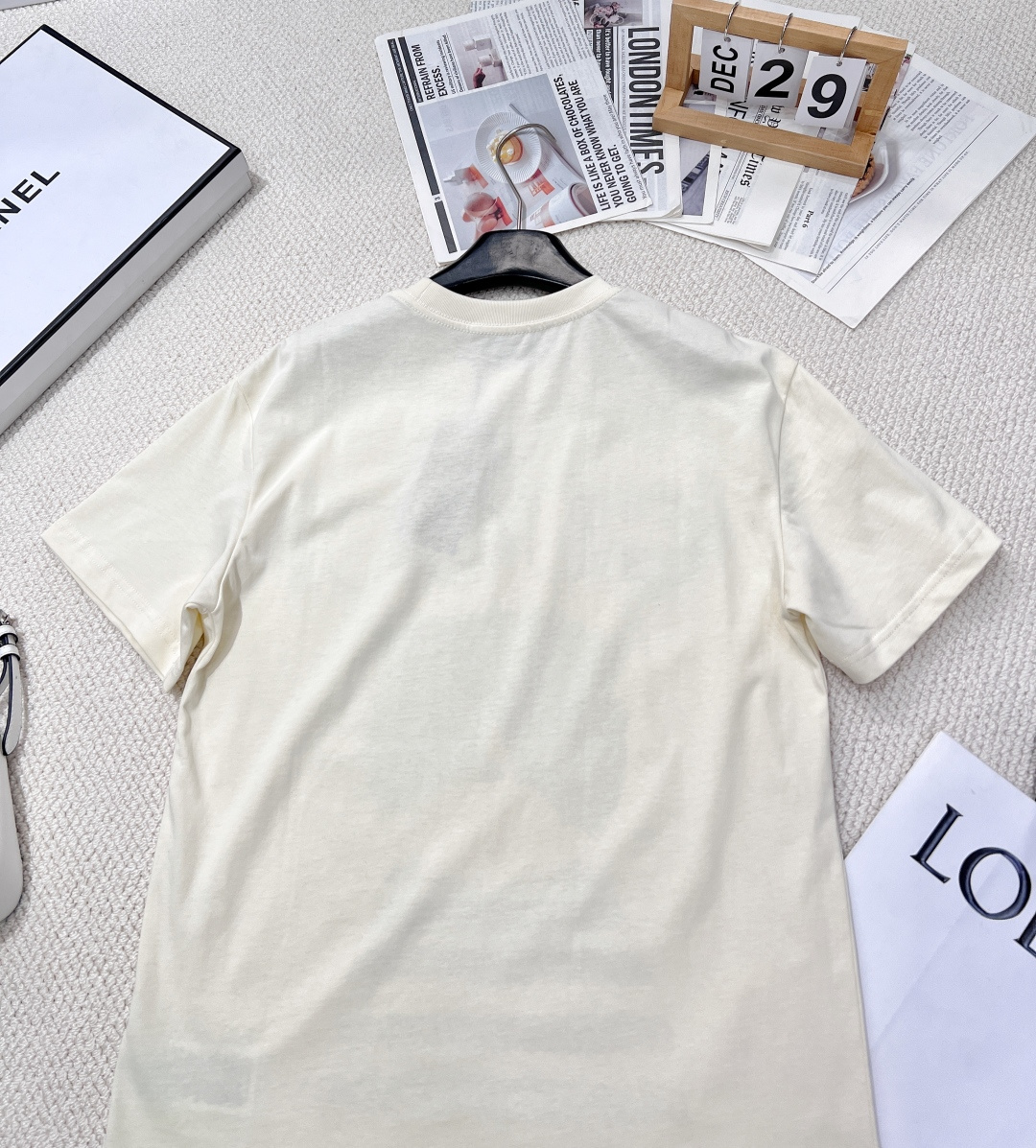 🆕 GUCCI 卡通小猫🐱印花短袖T恤水彩印花可爱帅气又时髦的调调！设计感十足，干净又清爽 满满的青春活