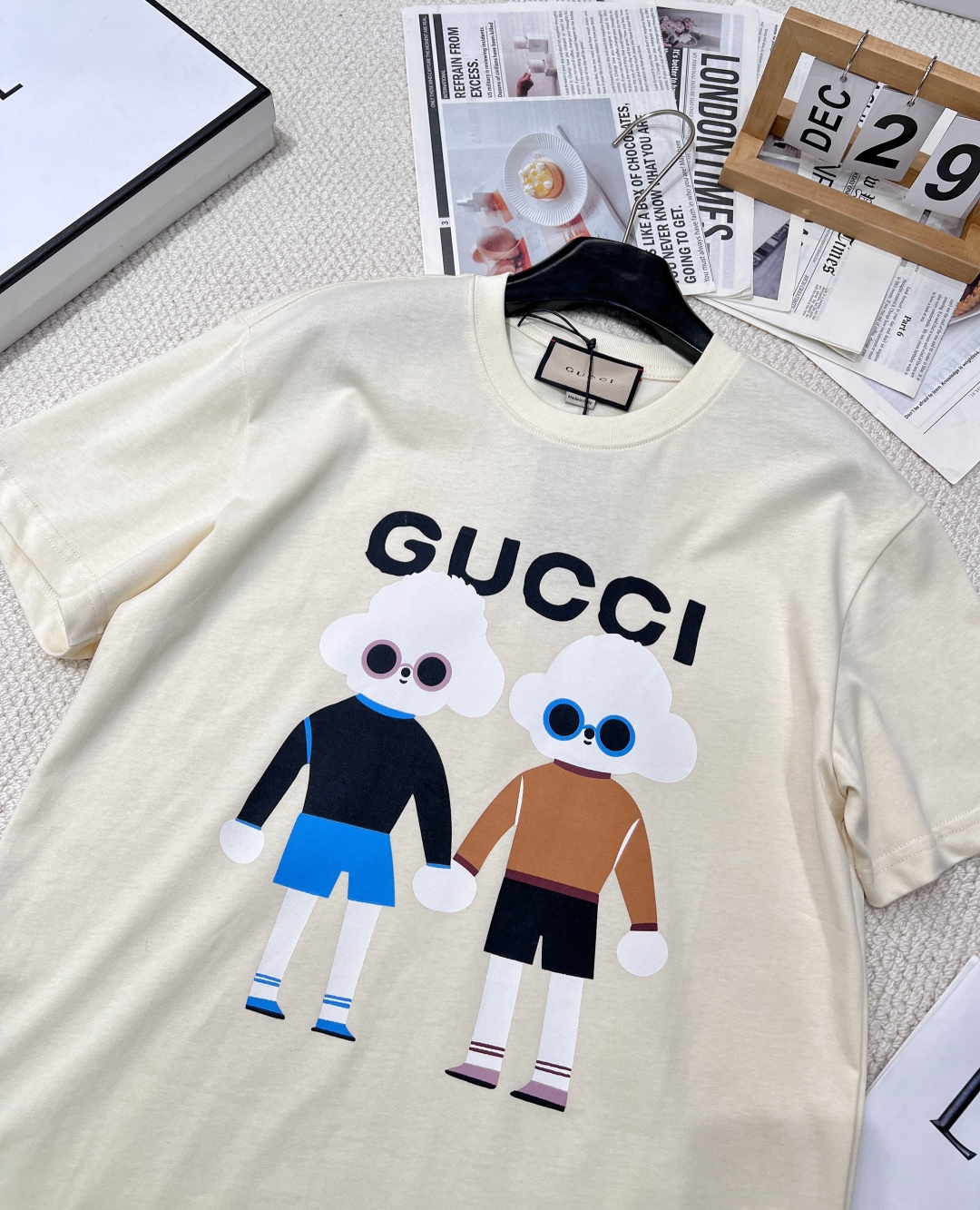 🆕 GUCCI 卡通小狗🐶印花短袖T恤水彩印花可爱帅气又时髦的调调！设计感十足，干净又清爽 满满的青春活