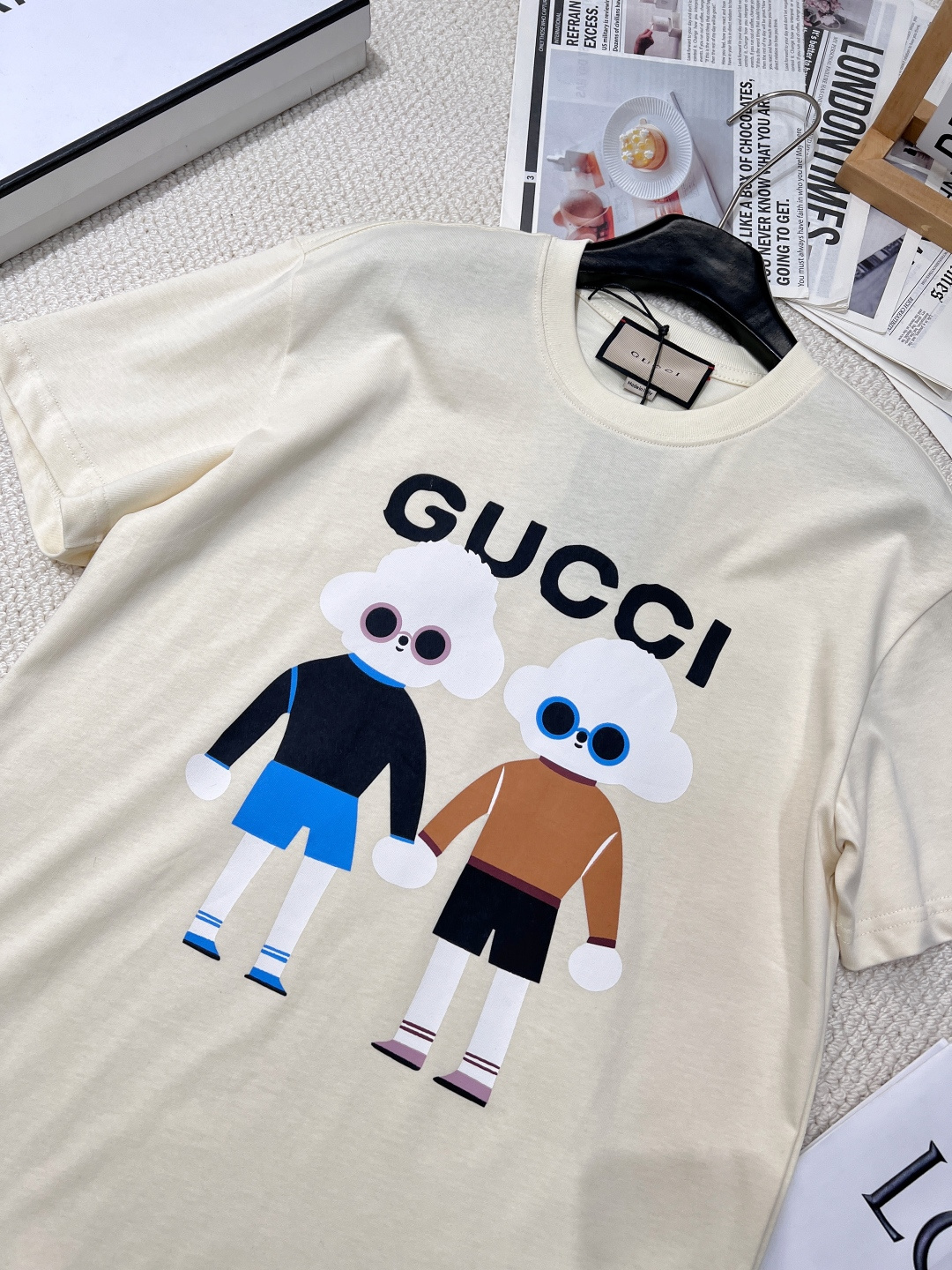 🆕 GUCCI 卡通小狗🐶印花短袖T恤水彩印花可爱帅气又时髦的调调！设计感十足，干净又清爽 满满的青春活