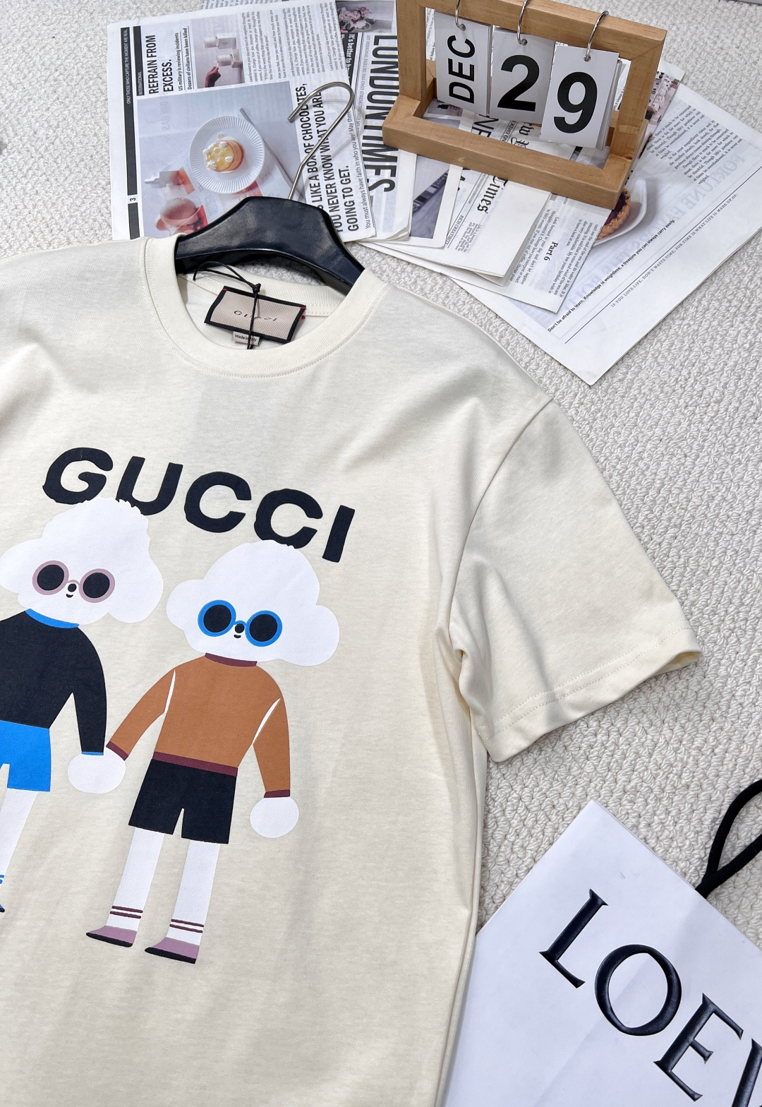 🆕 GUCCI 卡通小狗🐶印花短袖T恤水彩印花可爱帅气又时髦的调调！设计感十足，干净又清爽 满满的青春活