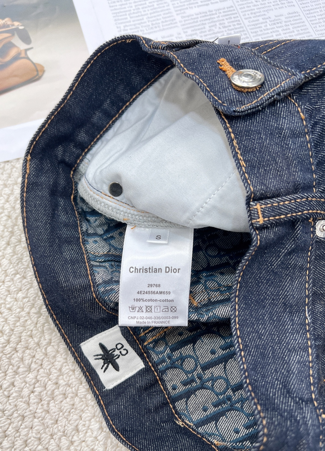 🆕DIOR2025新款新品内里老花印花翻边牛仔短裤，进口丹宁不掉色纯棉面料。DIOR这款牛仔短裤突显对经