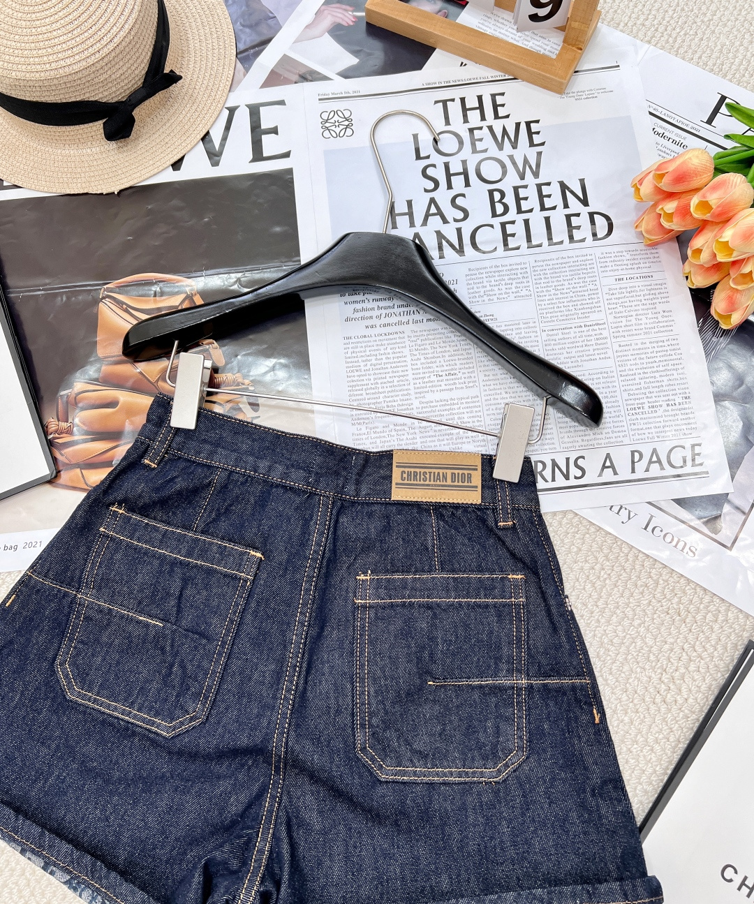 🆕DIOR2025新款新品内里老花印花翻边牛仔短裤，进口丹宁不掉色纯棉面料。DIOR这款牛仔短裤突显对经