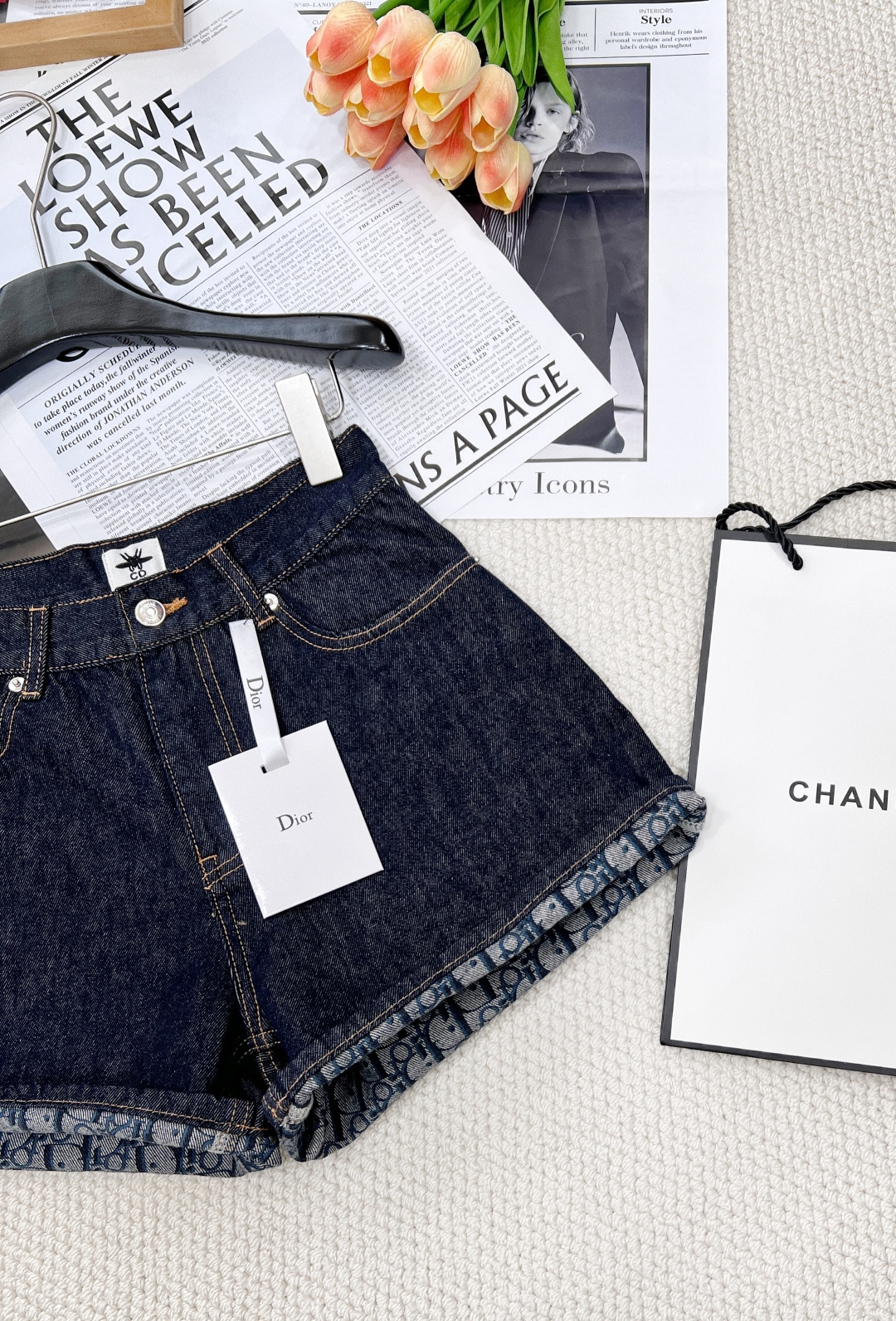 🆕DIOR2025新款新品内里老花印花翻边牛仔短裤，进口丹宁不掉色纯棉面料。DIOR这款牛仔短裤突显对经