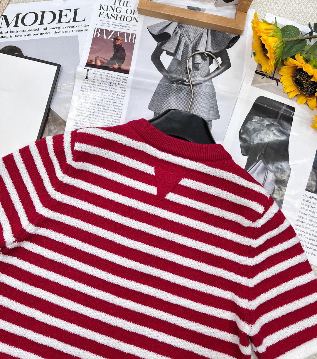 🆕 PRADA 拼色棉质条纹针织Polo领短袖T💗巨巨巨温柔🉑️人的款！上身太好看了、采用德国🇩🇪进口超