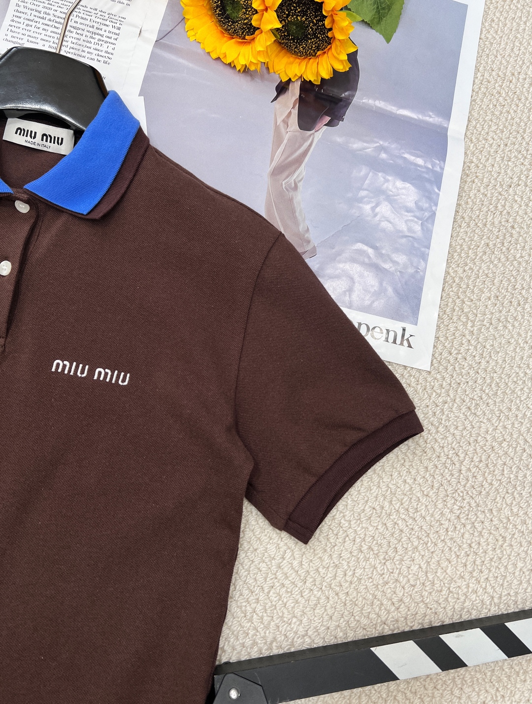 🆕MiuMiu25Ss春夏新款撞色双层领设计定位刺绣字母polo衫，定制配色罗纹领时髦又高级!纯棉刺绣字