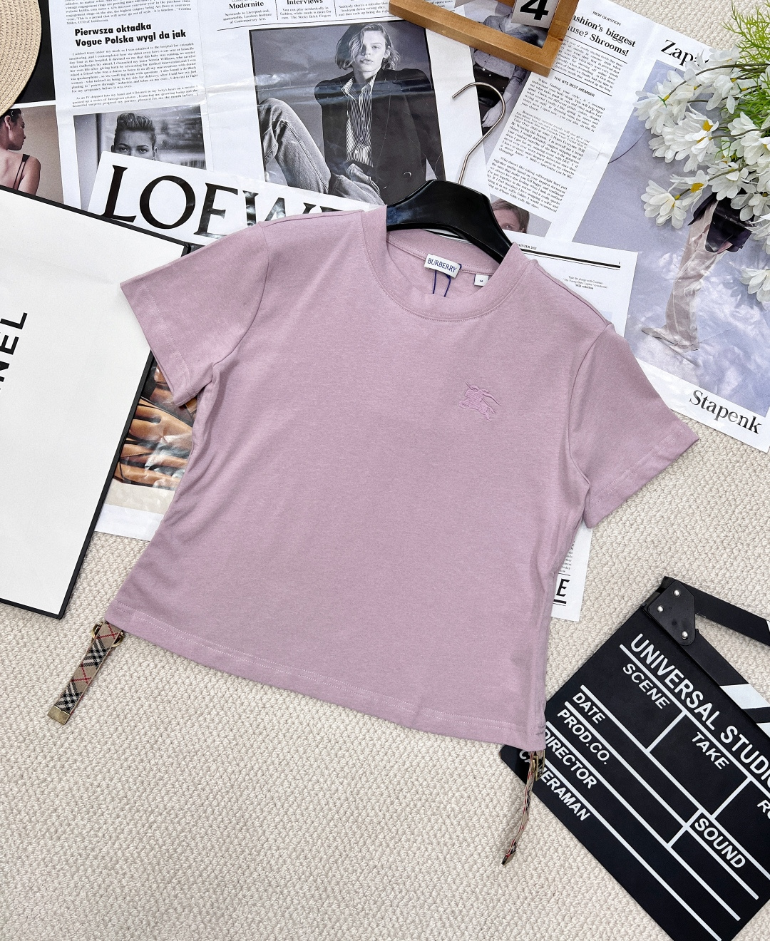 NO:318351,Burberry 25Ss spring and summer new product, waist-closing drawstring plaid decorative cotton round neck short-sleeved T-shirt | Exclusive yb development!  High-end production!  The low-key daily life is not without the fashionable plaid decoration and wrinkle waist, which is very suitable for this year's fashion trend. It's so easy to wear~ the style really shows off your figure!  Barbie on earth is just like this!  Must enter must enter three colors size sml, burberry, T-shirt,tees, t-shirt,alexander wang19860909Burberry 25Ss春夏新品 收腰抽绳格纹装饰棉质圆领短袖T恤丨独家yb开发！高版出品！低调日常又不失时髦感格纹装饰褶皱收腰,非常贴合今年的流行趋势ins博主风满满的真的太好穿啦～版型真的巨显身材！人间芭比也不过如此！必入必入三色出 尺码sml,,burberry,T-shirt,tees，t-shirt,alexander wang,Women's clothing