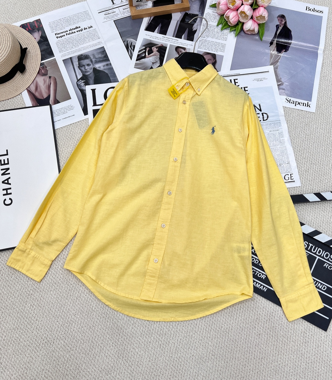 NO:621663,Ralph Lauren linen shirt, no one can resist this lazy and easy look!  The top version of linen original color!  High-end customized series!  The workmanship of the orthodox shirt is superb!  It will definitely explode!  !  No matter men, women, old or young, tall, short, fat or thin, it can be worn perfectly!  Long-sleeved shirts of choice!  Now it can be used as sunscreen and an air-conditioning shirt!  Transitioning right into fall!  A perfect shirt with a nice collar!  Absolutely high quality!  Once you get it, you will know how valuable it is!  This is all beautiful in the eyes of the master! Don’t let it go!  !  Large quantities of the same styles for men and women are now available ~ size xssml code, shirts, alexander wang19860909拉夫劳伦亚麻衬衫,没有人能抗拒的了这慵懒洒脱！顶级版亚麻原色！高端定制系列！正统衬衫做工绝绝子！绝对爆到天翻地覆！！不管男女老少 高矮胖瘦都能驾驭的完美！长袖衬衫首选！现在可以当防晒当空调衫！直接过渡到秋天！完美衬衫做的好不好看领子！绝对的高品质！拿到手就秒懂有多值！这在老师傅眼里都是漂亮的不要不要！！男女同款大货以出～ 尺码xssml 编码,,shirts,alexander wang,Women's clothing