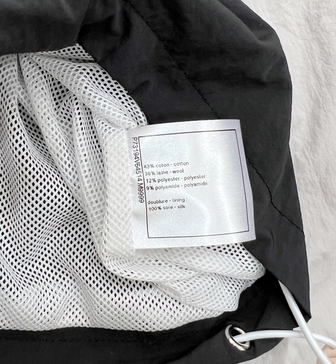 🆕春夏新款 Chanel 小香风休闲运动防晒套装重磅❕时尚运动防晒衣套装两件套衣身上做有拼接设计加上立体