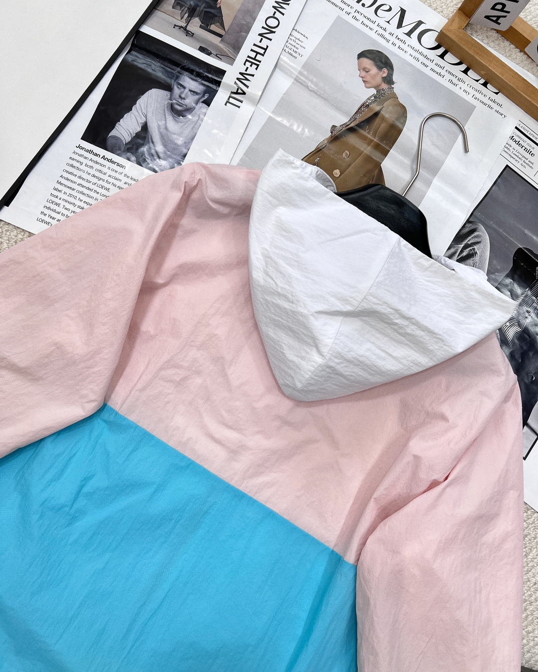 🆕春夏新款 Chanel 小香风休闲运动防晒套装重磅❕时尚运动防晒衣套装两件套衣身上做有拼接设计加上立体