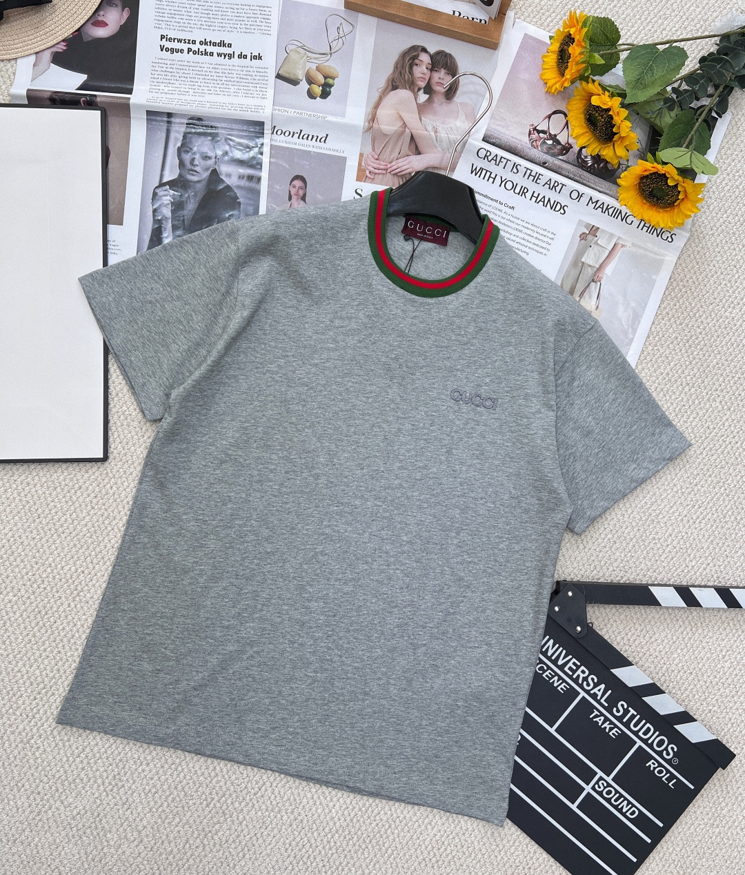 🆕Gucci春夏新款红绿领圆领短袖，采用15S精棉平纹面料，230g。采用精梳工艺处理的棉纤维制成的平纹