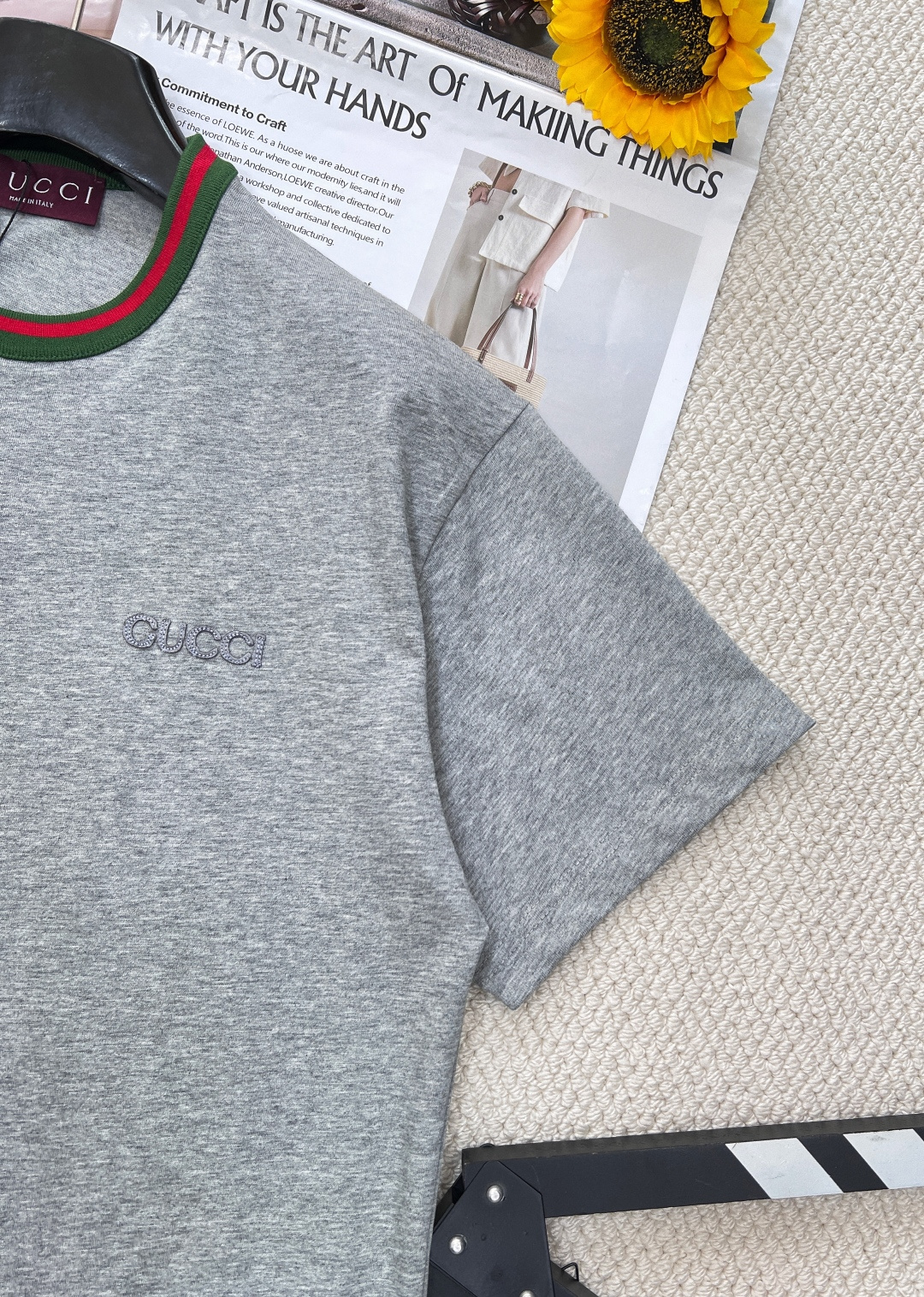 🆕Gucci春夏新款红绿领圆领短袖，采用15S精棉平纹面料，230g。采用精梳工艺处理的棉纤维制成的平纹