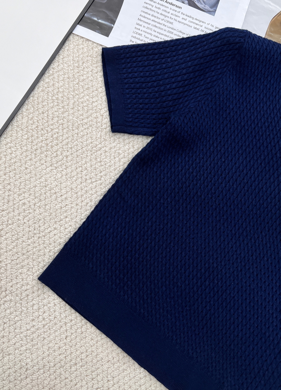 🆕miumiu早春新款学院风字母刺绣麻花圆领短袖针织衫采用100%羊毛！面料软软糯糯的，敲级舒服！自带显