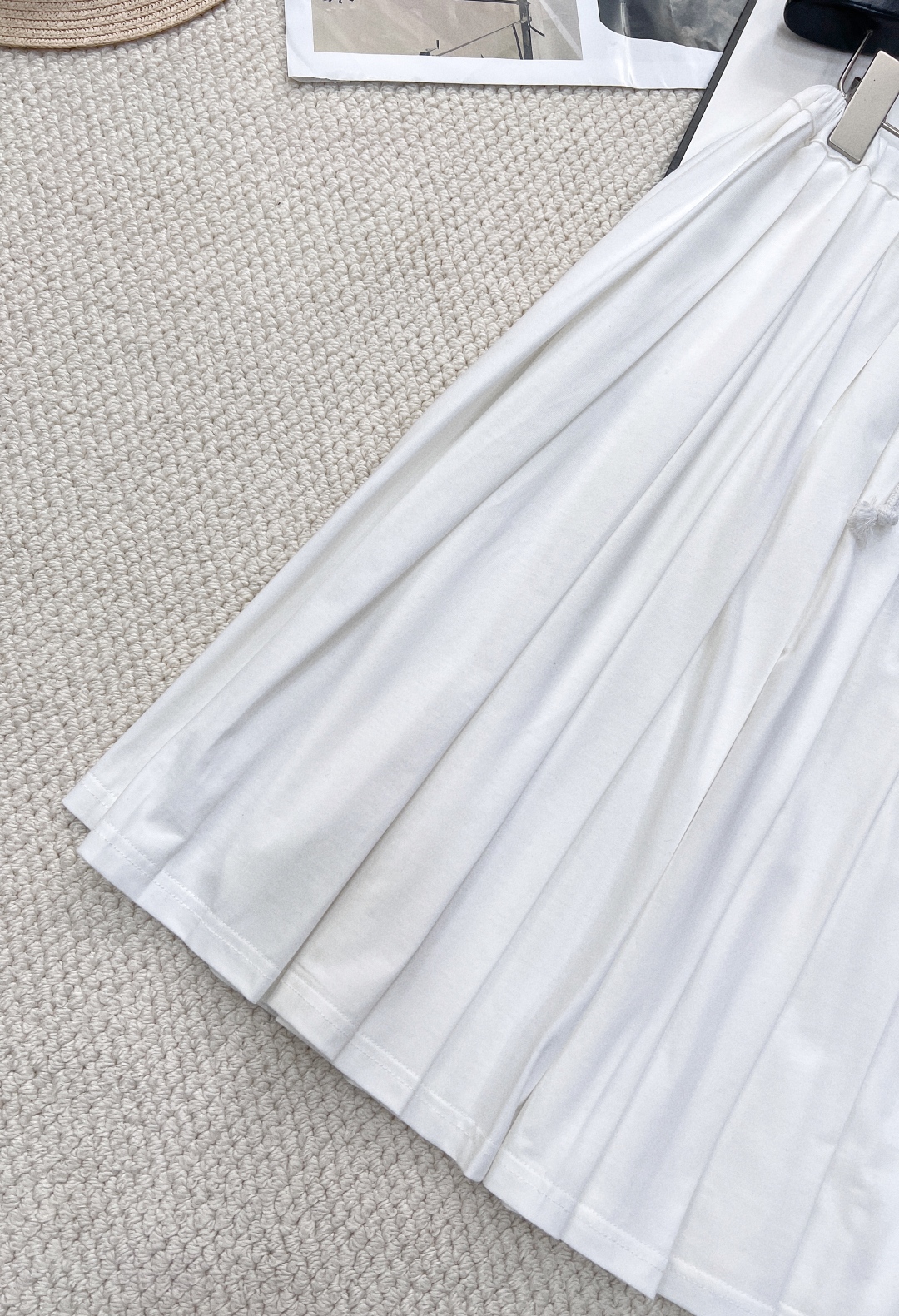 🆕Prada早春新款松紧腰百褶半裙丨高版出品!定制版型尽显高级随意感 视觉盛宴 四季必入的百搭单品 质感