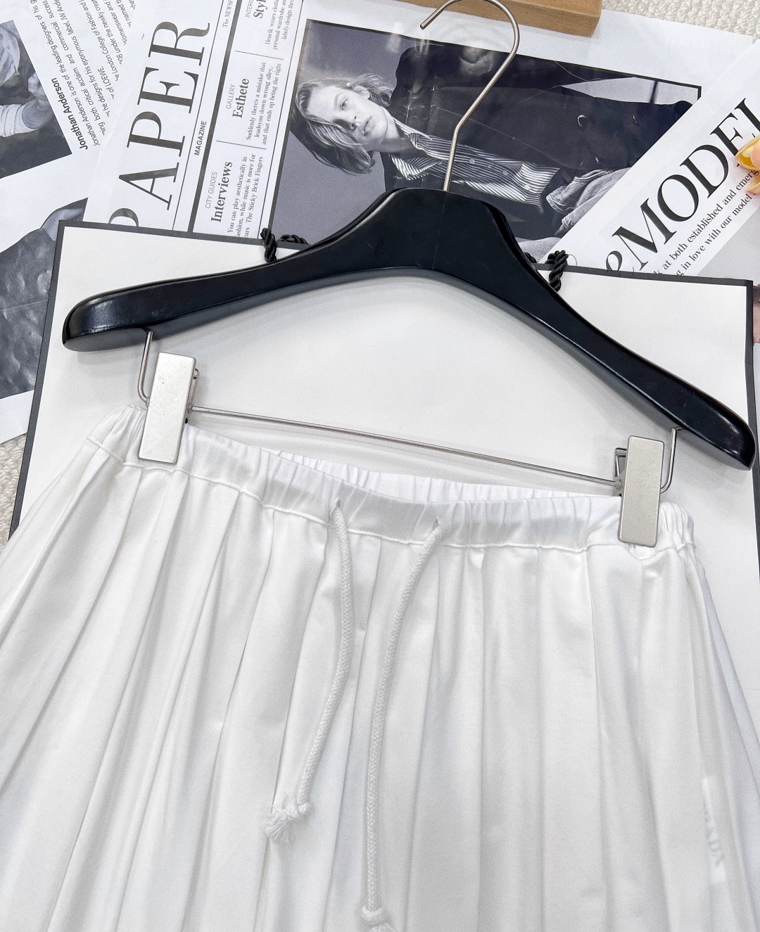 🆕Prada早春新款松紧腰百褶半裙丨高版出品!定制版型尽显高级随意感 视觉盛宴 四季必入的百搭单品 质感