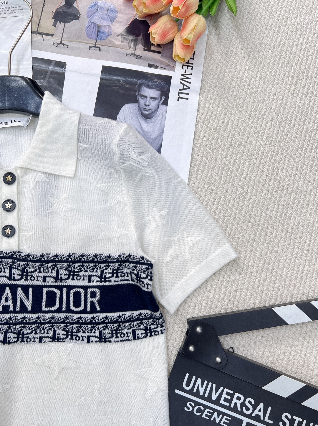 🆕 DIOR 提花暗纹五角星⭐️Polo领针织短袖这个针织短袖深深的俘获了我的心！超正的版型，显肤白的好
