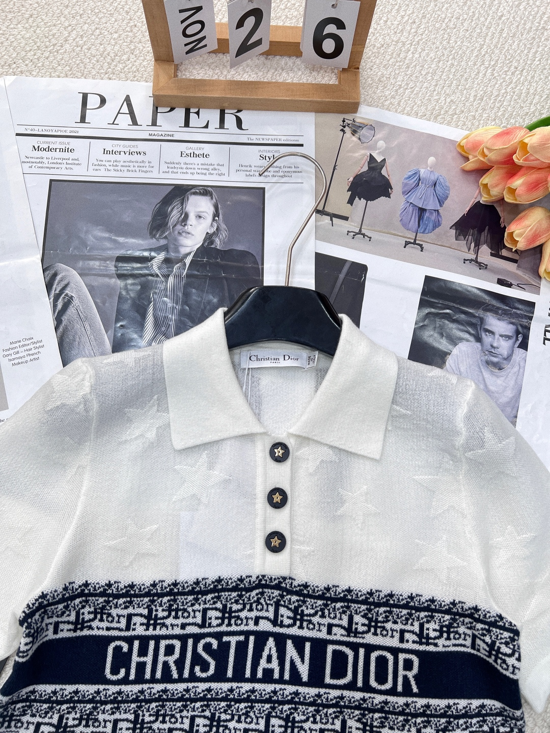 🆕 DIOR 提花暗纹五角星⭐️Polo领针织短袖这个针织短袖深深的俘获了我的心！超正的版型，显肤白的好