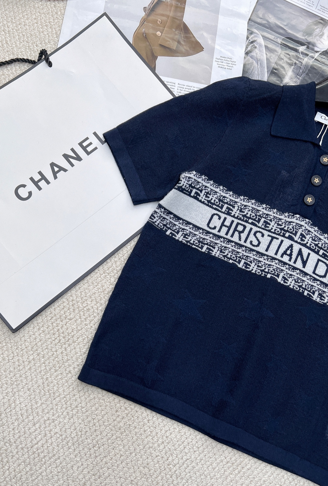 🆕 DIOR 提花暗纹五角星⭐️Polo领针织短袖这个针织短袖深深的俘获了我的心！超正的版型，显肤白的好