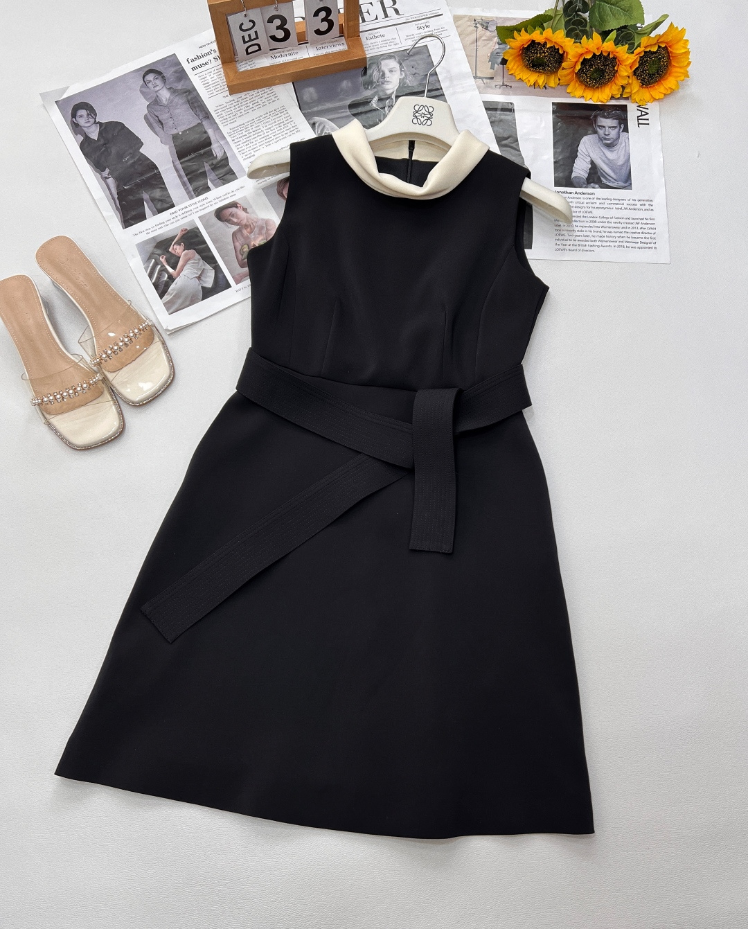 NO:623398,CURIEL's new Hepburn pink skirt meets the classic Hepburn series for a romantic date in spring. The cherry blossom pink color is renewed in the new year, making you feel full of wealth. This skirt is made of cherry blossom pink imitation satin material, which has a slight luster under the sun, like  It looks like the blooming cherry blossoms in spring! The high-waist design + fluffy skirt not only shows off the proportions but also has a princess temperament. It perfectly fits Huang Yangtian’s smart and girly feeling. It’s like a famous daughter walking out of a novel, as gentle as a bright galaxy.  It can be said to be the best-looking skirt this summer. Straight-leg micro-A cut. The first place for slimming. The overall style continues to be elegant. Lady and temperament. Daily commuting ~ Two colors available. Size sml code, skirts, alexander wang19860909CURIEL新款赫本小粉裙邂逅春日浪漫之约经典赫本系列,新春焕新樱花粉色,千金感拉满,这条裙子选用了樱花粉仿缎面材质,阳光下泛着微微光泽,像极了春日里盛开的樱花!高腰设计+蓬松裙摆,既显比例又自带公主气质,完全贴合黄杨钿甜的灵动少女感,仿佛从小说里走出的名门千金,温柔得像璀璨星河 可以说是这个夏天最好看裙子了 直筒微A剪裁 显瘦第一名 整体延续一贯的优雅风格 淑女又气质 日常通勤 ～ 两色出 尺码sml 编码,,skirts,alexander wang,Women's clothing