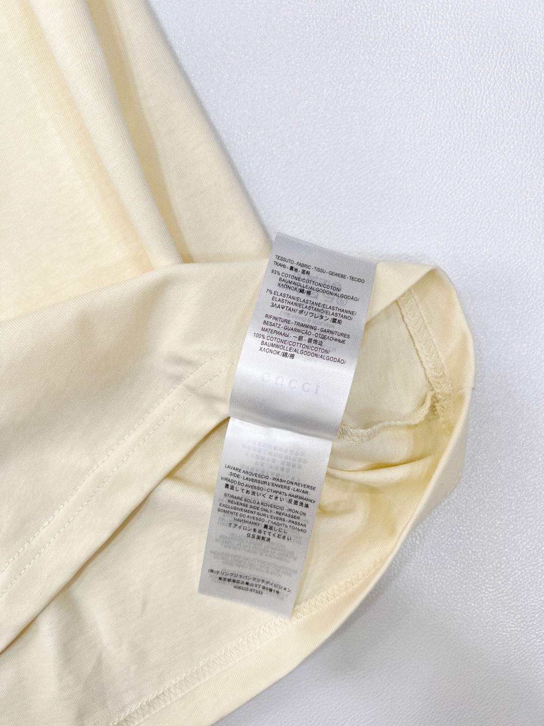 🆕 GUCCI 草莓熊卡通印花短袖T恤，水彩印花可爱帅气又时髦的调调！设计感十足，干净又清爽 满满的青春