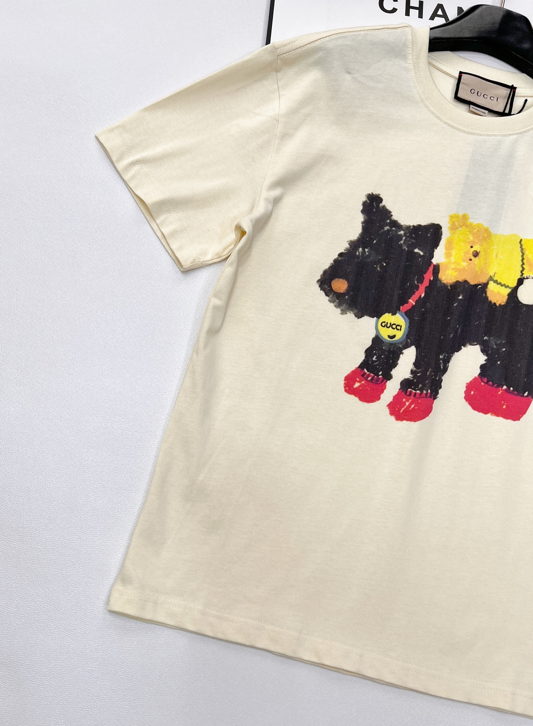 🆕 GUCCI 狗狗🐶卡通印花短袖T恤，水彩印花可爱帅气又时髦的调调！设计感十足，干净又清爽 满满的青春