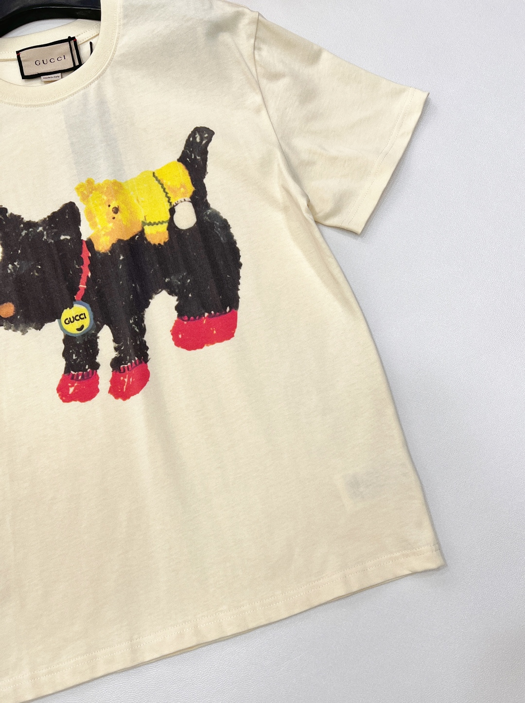 🆕 GUCCI 狗狗🐶卡通印花短袖T恤，水彩印花可爱帅气又时髦的调调！设计感十足，干净又清爽 满满的青春