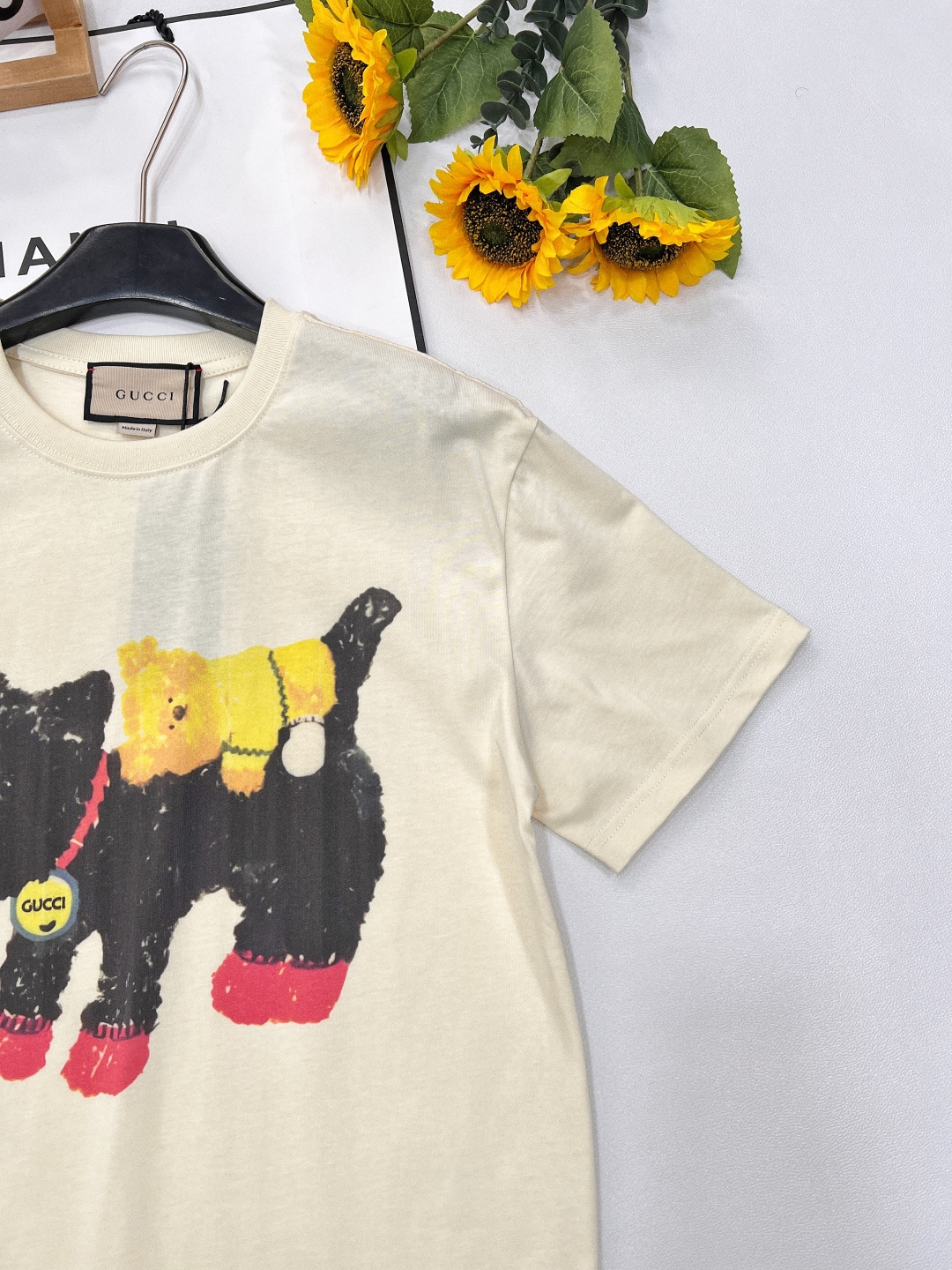 🆕 GUCCI 狗狗🐶卡通印花短袖T恤，水彩印花可爱帅气又时髦的调调！设计感十足，干净又清爽 满满的青春
